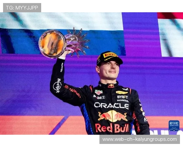 F1日本大奖赛：维斯塔潘再度夺冠，汉密尔顿痛失机会